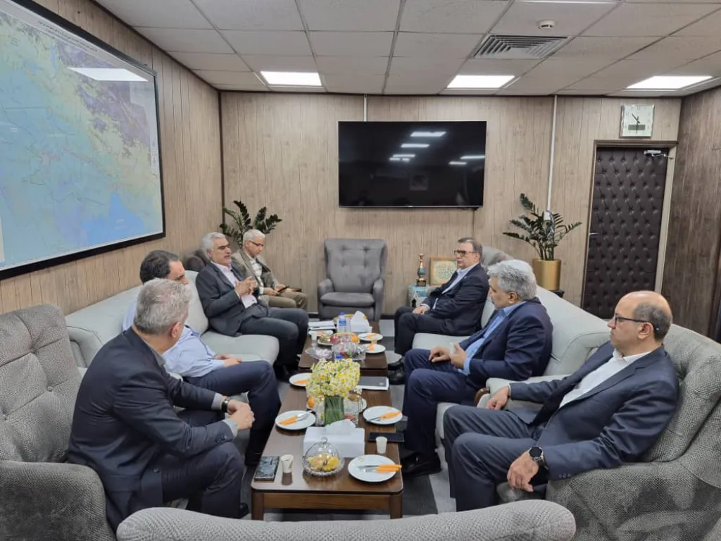 هم‌افزایی کم‌سابقه برای شتاب‌گیری پروژه‌های طرح عظیم جمع‌آوری گازهای مشعل در شرق کارون