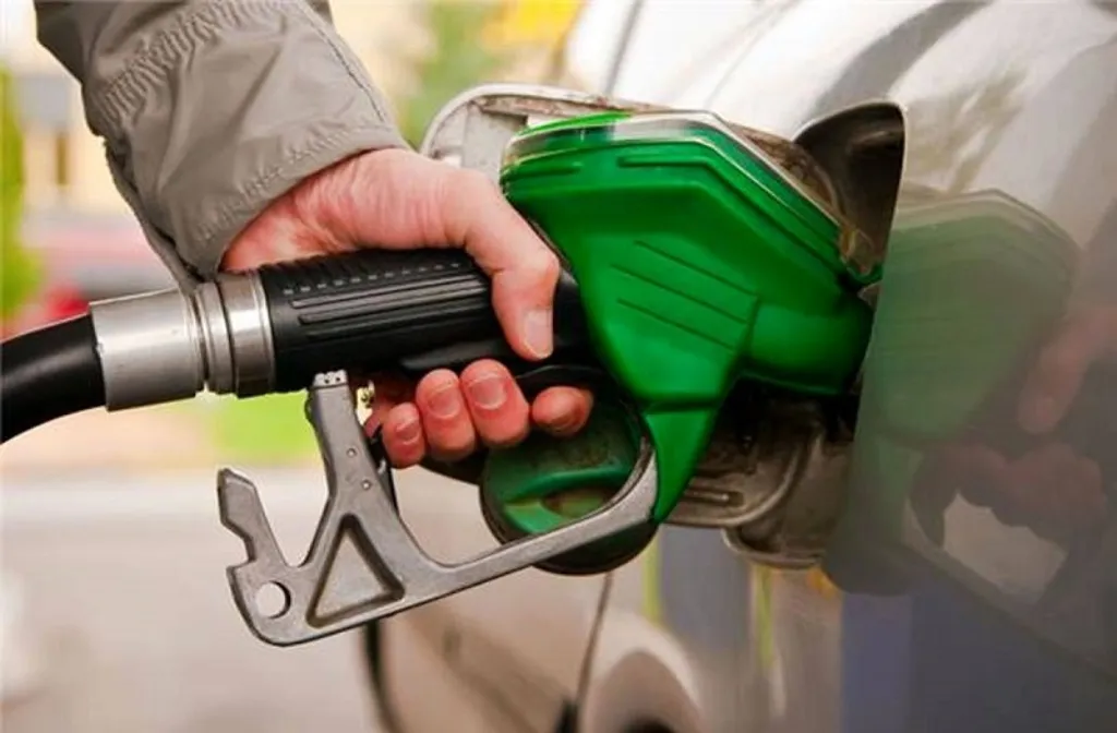 مدیریت مصرف سوخت و صرفه‌جویی ۱۶ میلیون لیتری روزانه سوخت