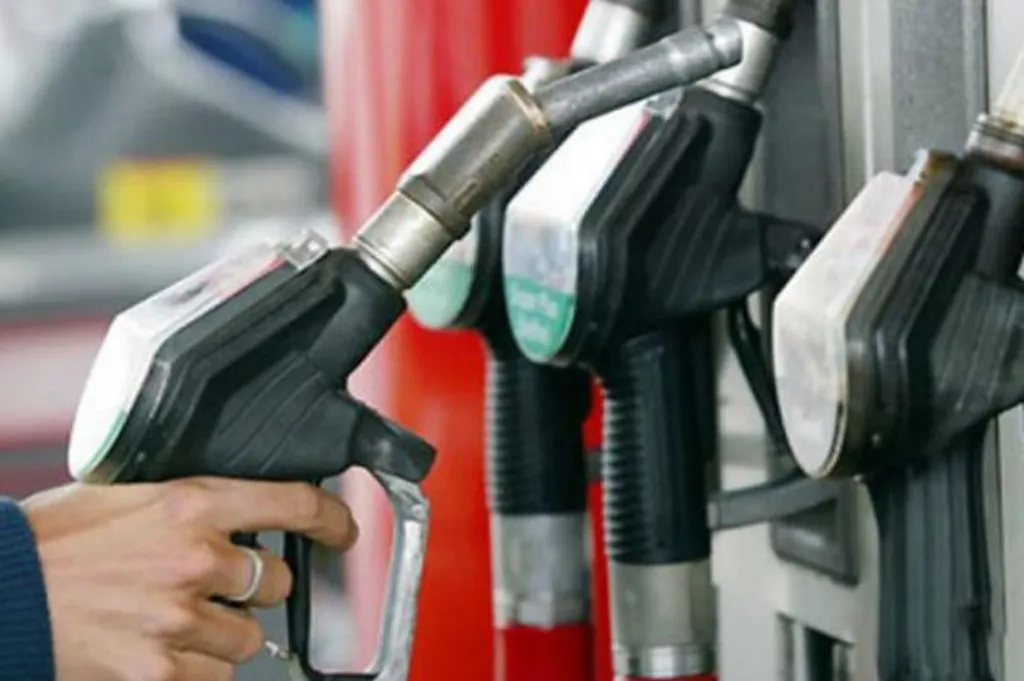 اطلاعیه جدید شرکت ملی پخش فرآورده‌های نفتی درباره قیمت و سهمیه بنزین