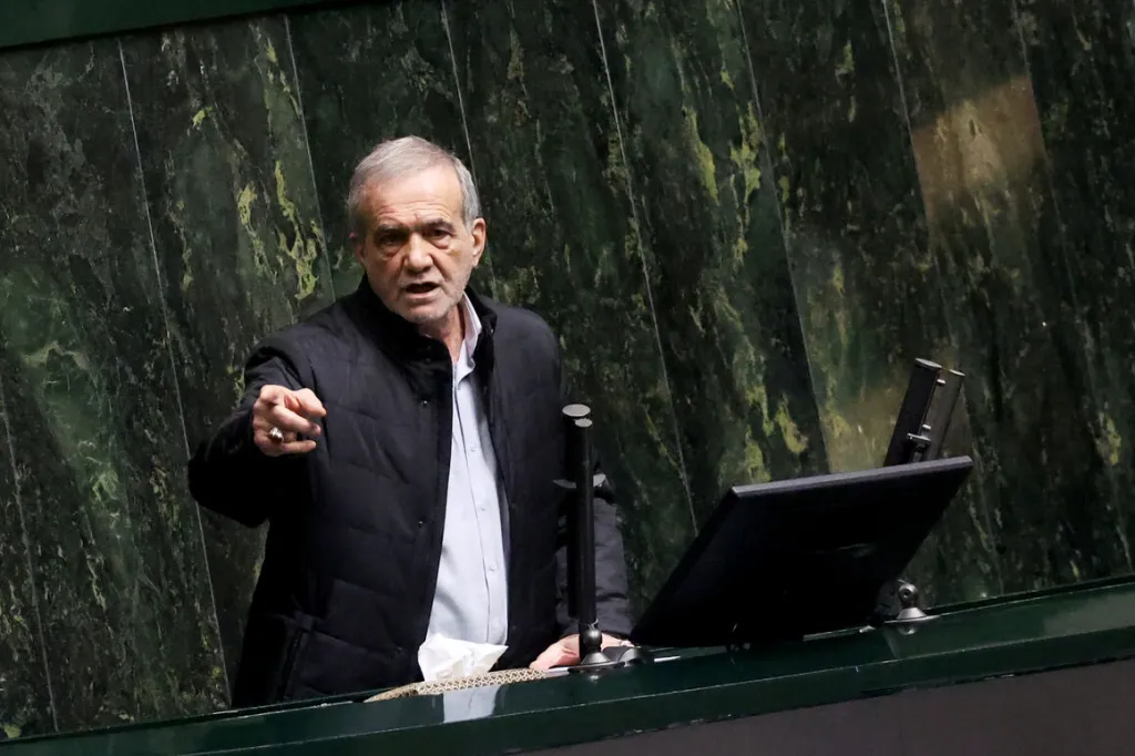 دولت و مجلس از عوامل اصلی تورماند/ بهبود وضع انرژی نسبت به پارسال