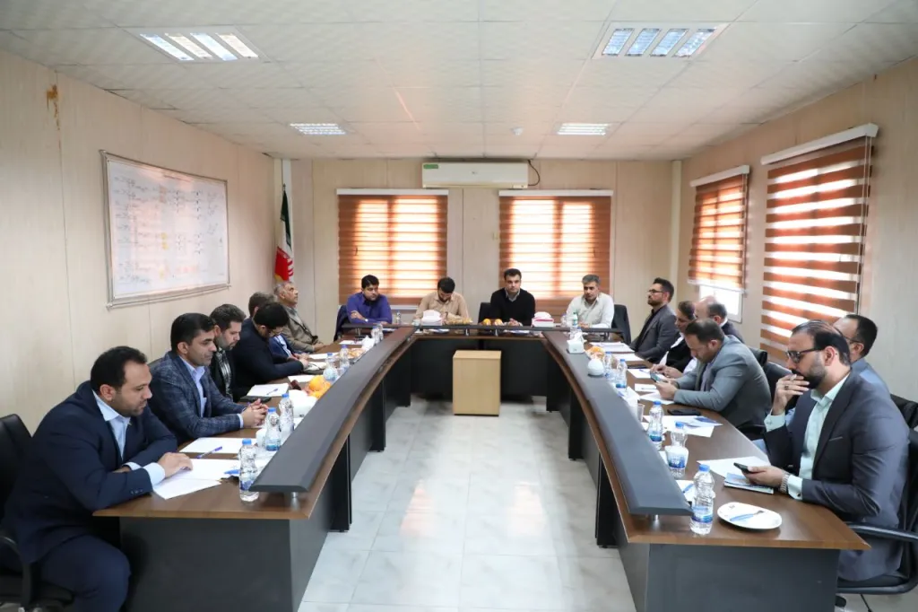 بازدید مدیر كل حراست شركت ملی نفت ایران از شركت نفت و گاز اروندان و بررسی راهبردهای صیانت از تولید پایدار/ نقش حراست در پایداری تولید بررسی شد