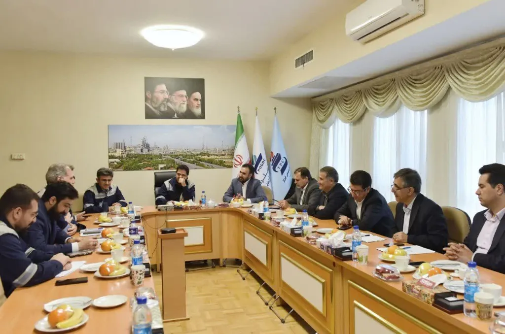 تقویت همکاریهای راهبردی پتروشیمی تبریز و بانک دی با تمرکز بر تامین مالی پروژههای توسعهای