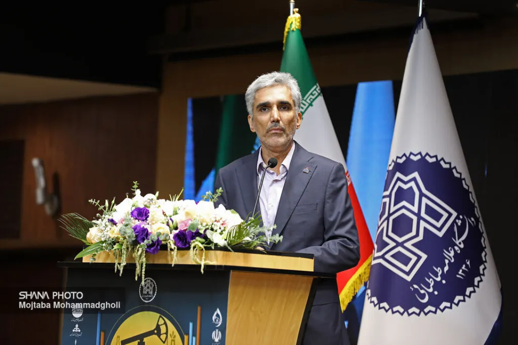 با تداوم روند کنونی، حدود ۷۰ درصد نفت و ۸۰ درصد گاز مخازن کشور زیر زمین باقی میماند