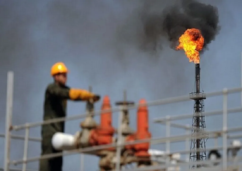 فروش نفت به پالایشگاه‌های فراسرزمینی ایران برای نخستین بار