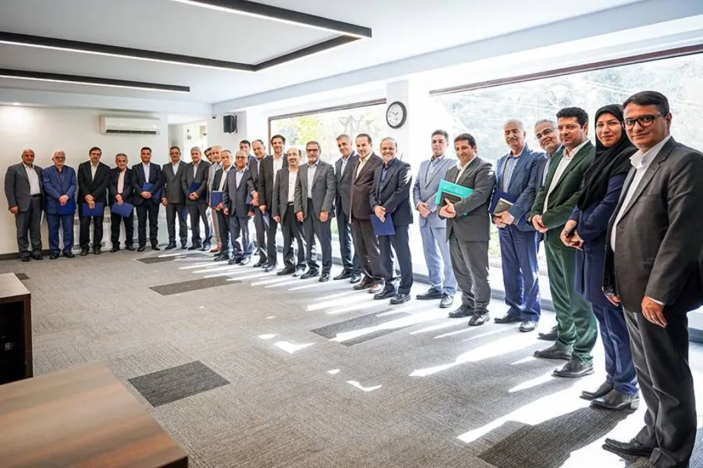 تأکید بر تقویت نظام نظارتی و حاکمیت شرکتی در گروه اویک